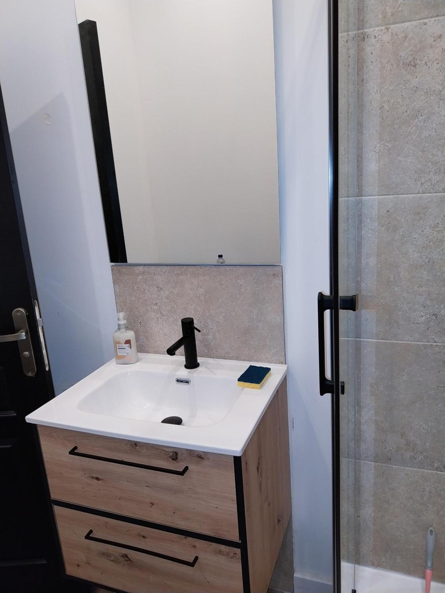 Hypercentre, Refait A Neuf Apartment Aubagne
